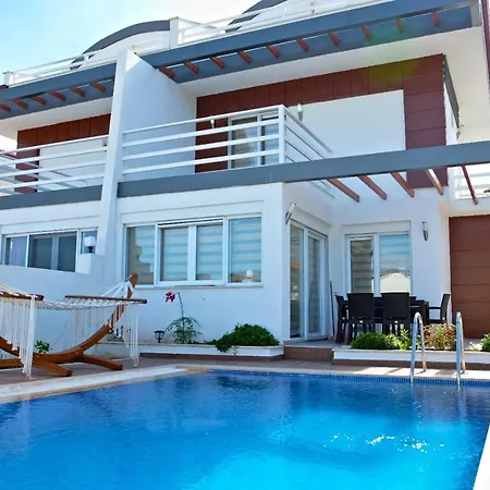 Tala 5 Villa